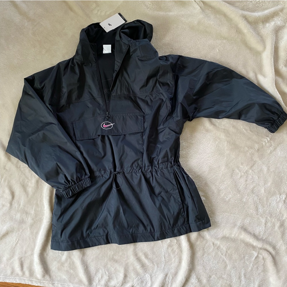 NWT Black Nike Windbreaker